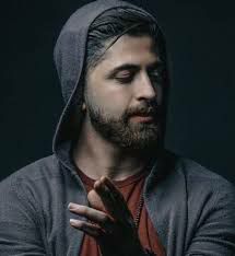 علیرضا پویا حس متفاوت